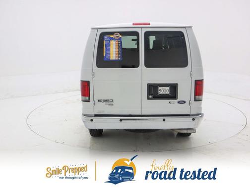 2011 Ford E350 Super Duty XLT