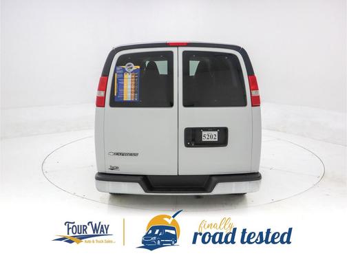 2017 Chevrolet Express 3500 LT