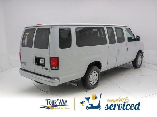 2014 Ford E350 Super Duty XLT