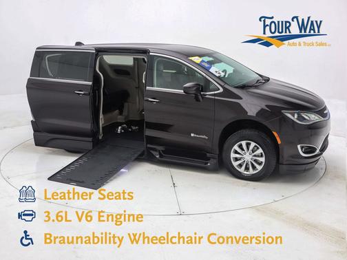 2018 Chrysler Pacifica Touring Plus