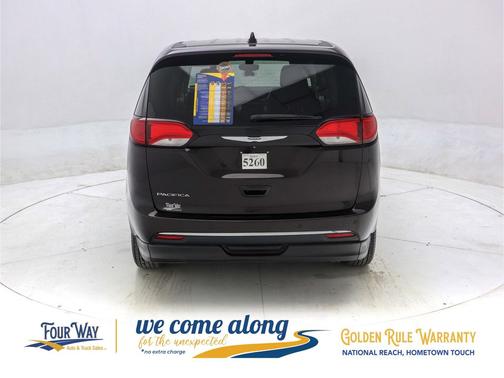 2018 Chrysler Pacifica Touring Plus