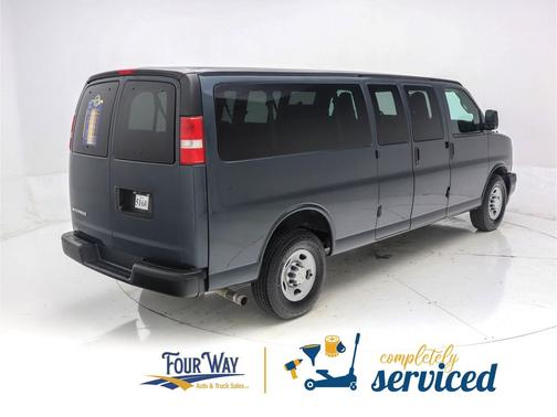 2017 Chevrolet Express 3500 LS