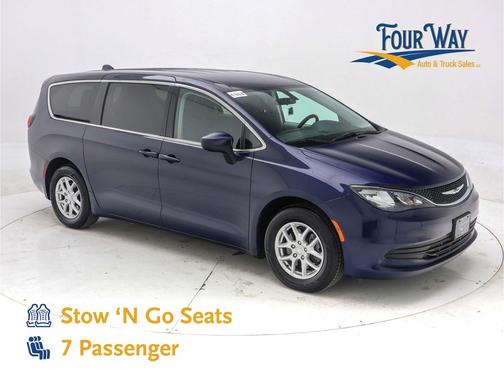 2020 Chrysler Voyager LX