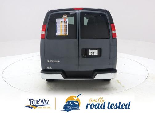 Cyber Gray Metallic 2017 Chevrolet Express 2500 LT