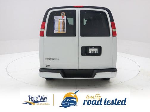 Summit White 2019 Chevrolet Express 3500 LT