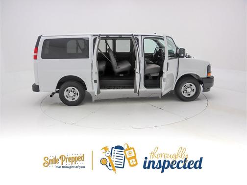 2017 Chevrolet Express 2500 LS
