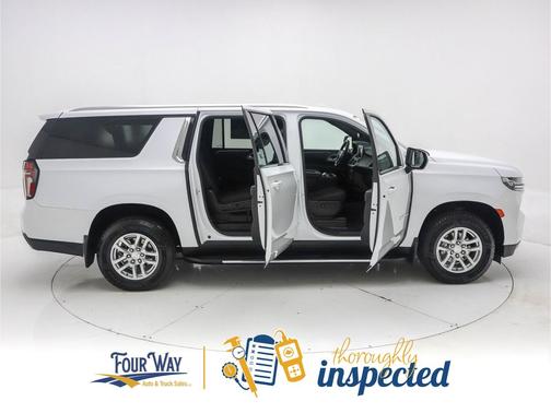 2024 Chevrolet Suburban LS