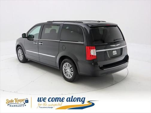 2015 Chrysler Town & Country Touring-L