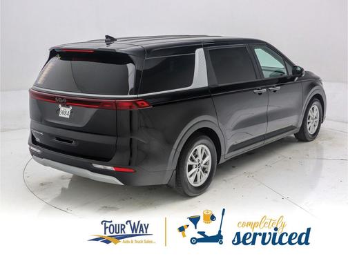 2022 Kia Carnival LXS