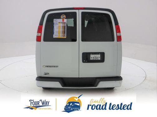 Summit White 2019 Chevrolet Express 3500 LT