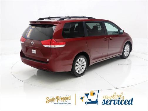 2014 Toyota Sienna XLE