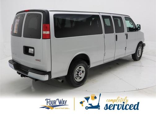 2017 GMC Savana 3500 LT