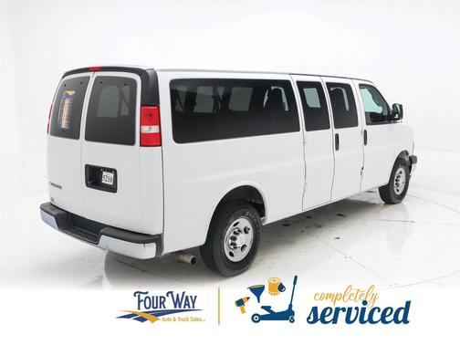 2017 Chevrolet Express 3500 LT