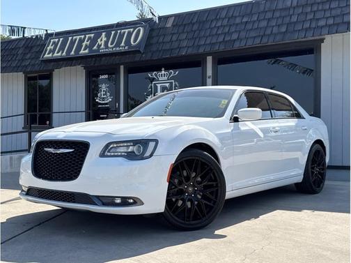2019 Chrysler 300 S