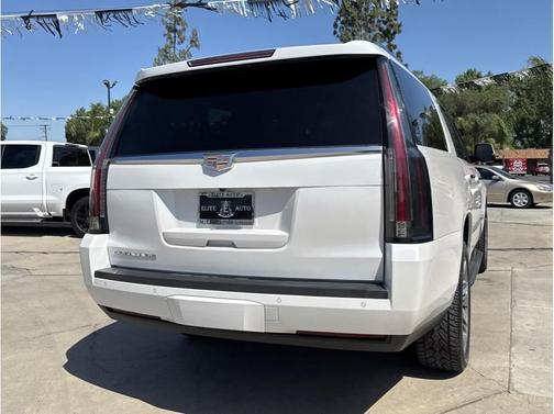 2016 Cadillac Escalade ESV Luxury