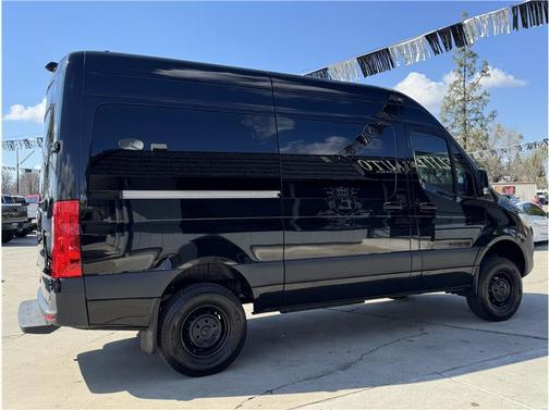 2022 Mercedes-Benz Sprinter 2500 ROOF W/144 WB