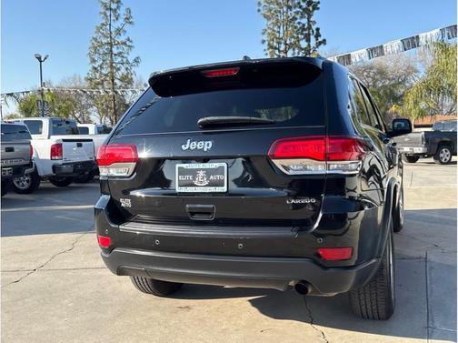 2020 Jeep Grand Cherokee Laredo