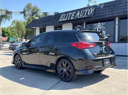 2017 Toyota Corolla iM Base