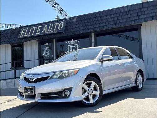2014 Toyota Camry SE