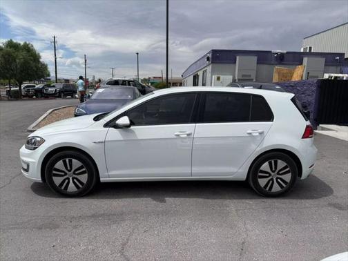 2019 Volkswagen e-Golf SE
