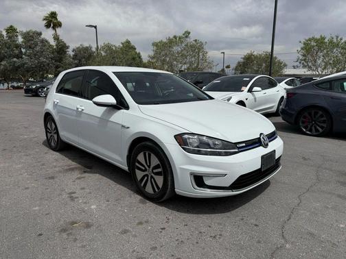 2019 Volkswagen e-Golf SE