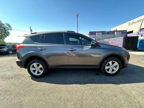 2014 Toyota RAV4 XLE