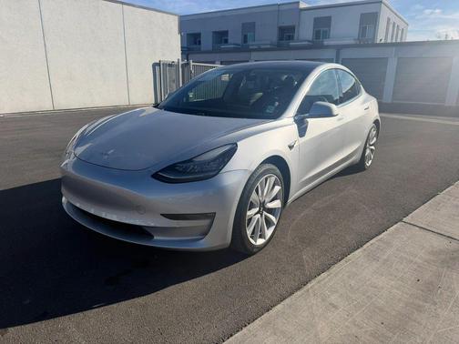 Silver 2018 Tesla Model 3 Long Range