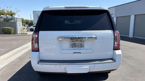White 2015 GMC Yukon Denali
