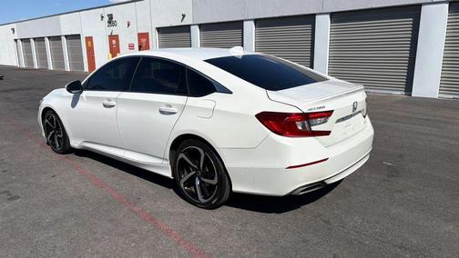 Platinum White Pearl 2018 Honda Accord Sport