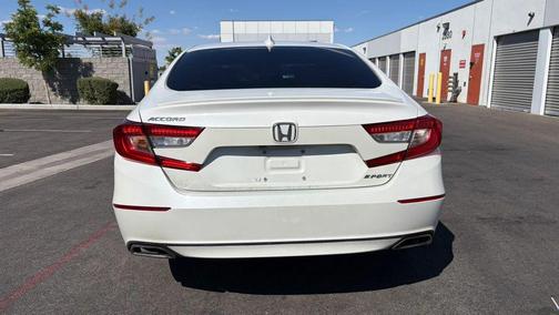 Platinum White Pearl 2018 Honda Accord Sport