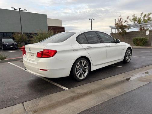 2016 BMW 528 528i Sedan 4D