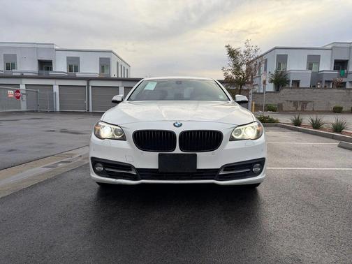 2016 BMW 528 528i Sedan 4D