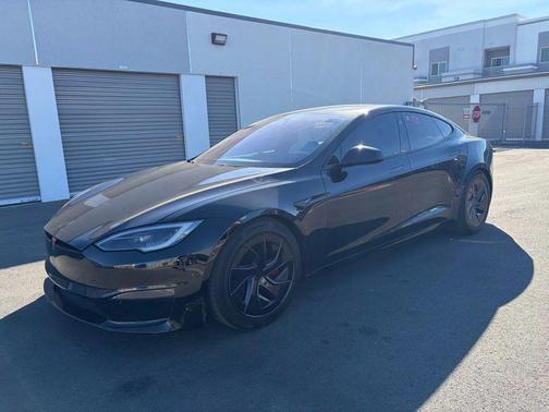 2022 Tesla Model S Plaid