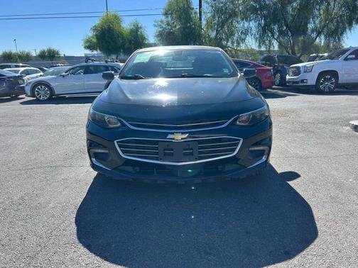 Mosaic Black Metallic 2017 Chevrolet Malibu 1LT