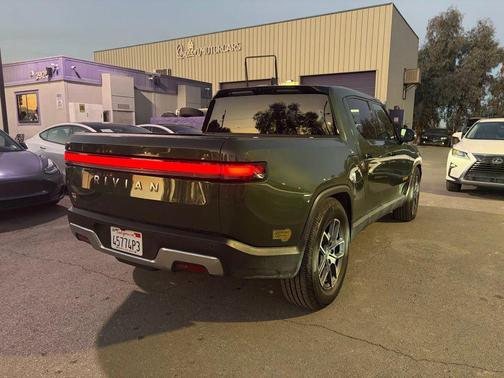 2022 Rivian R1T Adventure