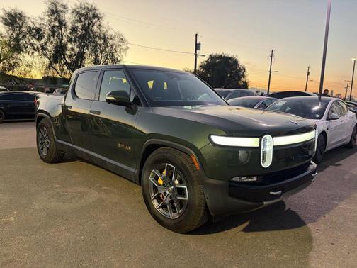 2022 Rivian R1T Adventure