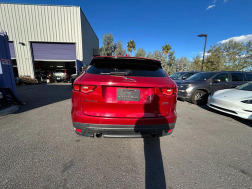 2017 Jaguar F-PACE 35t Premium