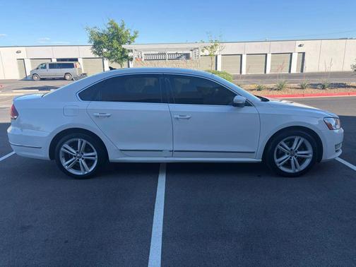 2013 Volkswagen Passat 2.0 TDI SEL Premium
