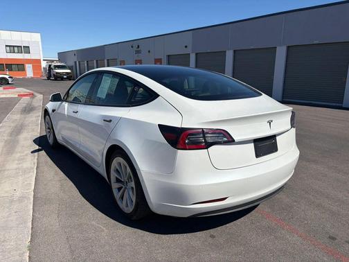 Pearl White Multi-Coat 2021 Tesla Model 3 Standard Range Plus
