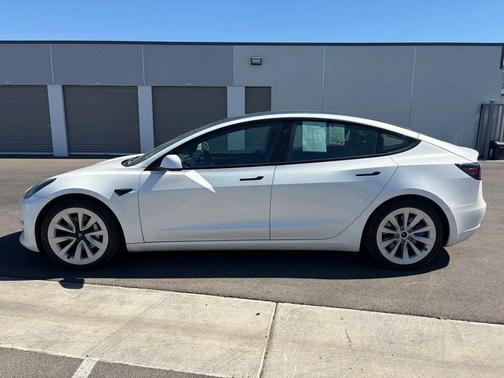Pearl White Multi-Coat 2021 Tesla Model 3 Standard Range Plus