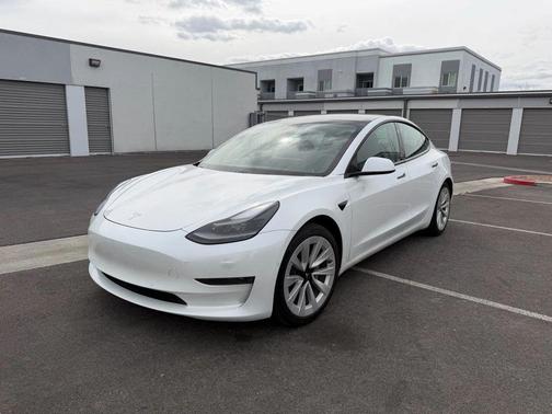 2021 Tesla Model 3 Standard Range Plus