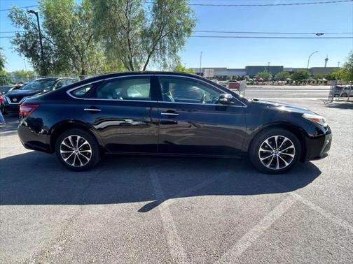 2016 Toyota Avalon XLE