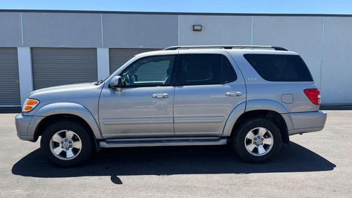 Silver Sky Metallic 2004 Toyota Sequoia SR5