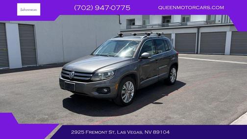 Pepper Gray Metallic 2012 Volkswagen Tiguan SE