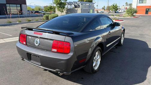 Gray 2007 Ford Mustang GT Premium