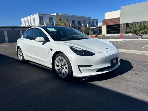 2022 Tesla Model 3 Standard Range