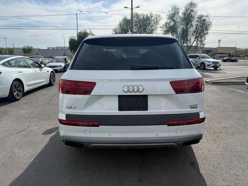2017 Audi Q7 3.0T Premium