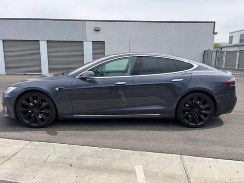 2020 Tesla Model S Long Range Plus