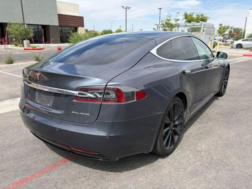 2020 Tesla Model S Long Range Plus