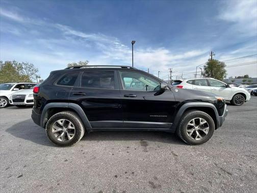 2017 Jeep Cherokee Sport